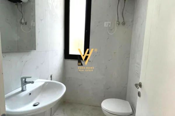 SHITET AMBIENT 69 M2 TE LULISHTJA, ISH EKSPOZITA 35.000.000 LEKE