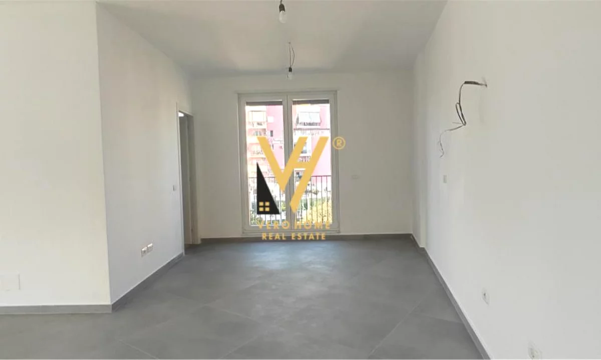 JEPET ZYRE 220 M2 ME QERA TE 9- KATSHET 2.500 EURO