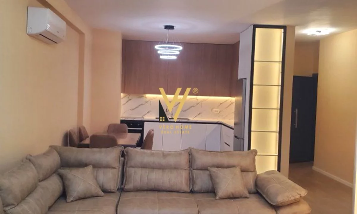 Shtepi me qera Apartament ne Tirane, 2+1, Mobilimi E mobiluar, Pagesa 1,300  Euro.