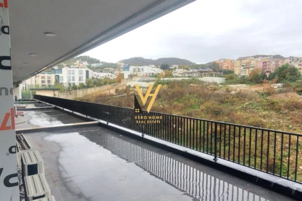 Shtepi me qera Apartament ne Tirane, 2+1, Mobilimi E mobiluar, Pagesa 1,300  Euro.