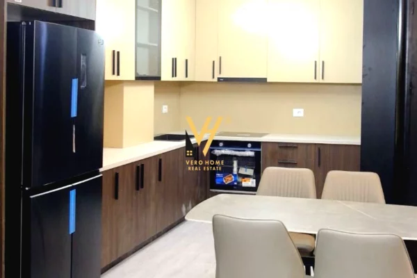 Shtepi me qera Apartament ne Tirane, 2+1, Mobilimi E mobiluar, Pagesa 55,000  Leke.