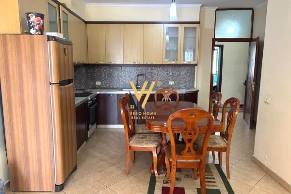 Shtepi me qera Apartament ne Tirane, 2+1, Mobilimi E mobiluar, Pagesa 47,000  Leke.