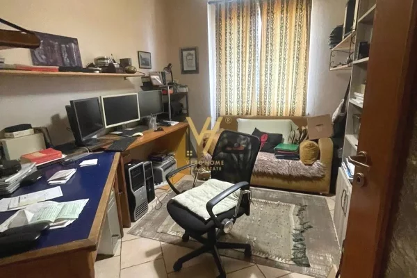 Shtepi ne shitje Apartament ne Tirane, 2+1, Mobilimi E mobiluar, Pagesa 265,000  Euro.