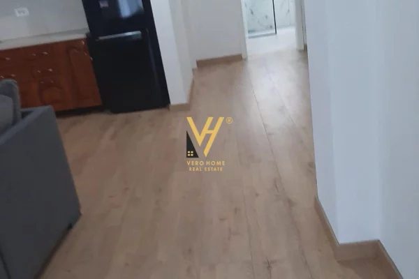 Shtepi me qera Apartament ne Tirane, 1+1, Mobilimi E mobiluar, Pagesa 450  Euro.