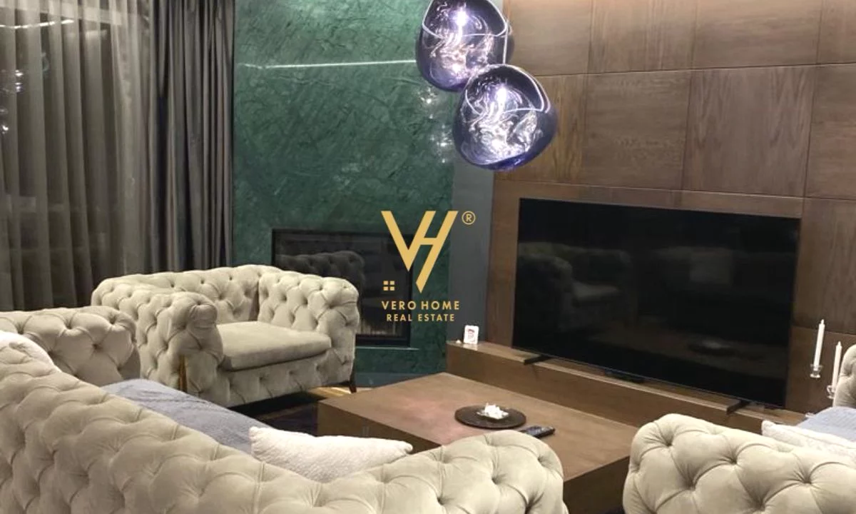 Shtepi me qera Apartament ne Tirane, 3+1, Mobilimi E mobiluar, Pagesa 2,500  Euro.