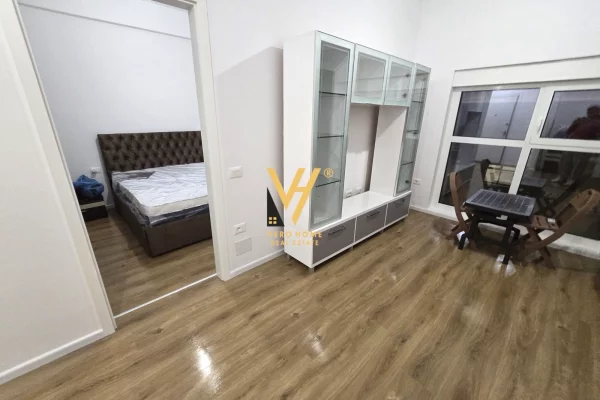 Shtepi me qera Apartament ne Tirane, 1+1, Mobilimi E mobiluar, Pagesa 500  Euro.