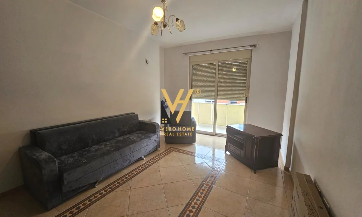 Shtepi me qera Apartament ne Tirane, 2+1, Mobilimi E mobiluar, Pagesa 55,000  Leke.