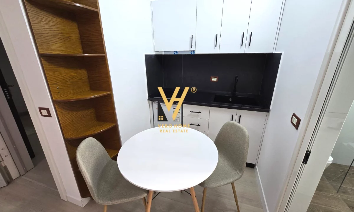 Shtepi me qera Apartament ne Tirane, Garsoniere, Mobilimi E mobiluar, Pagesa 55,000  Leke.