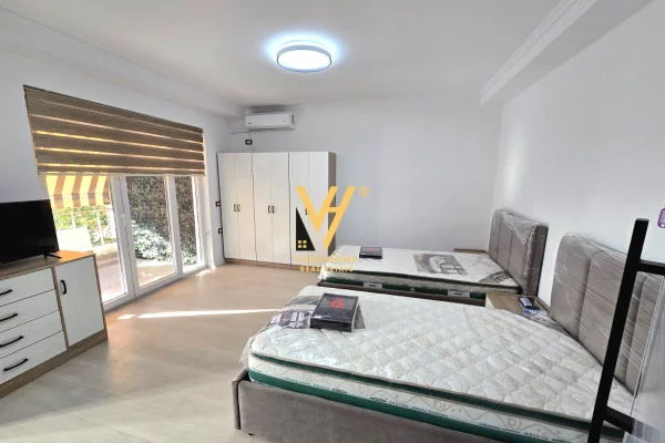 Shtepi me qera Apartament ne Tirane, Garsoniere, Mobilimi E mobiluar, Pagesa 55,000  Leke.