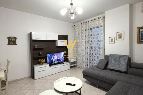 Shtepi me qera Apartament ne Tirane, 2+1, Mobilimi E mobiluar, Pagesa 50,000  Leke.