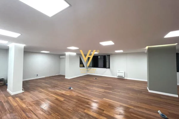 Business Property in Sale 3+1 in Tirana - 430,000 Euro