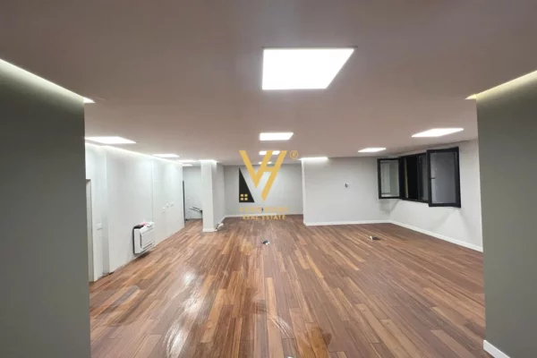 Business Property in Sale 3+1 in Tirana - 430,000 Euro