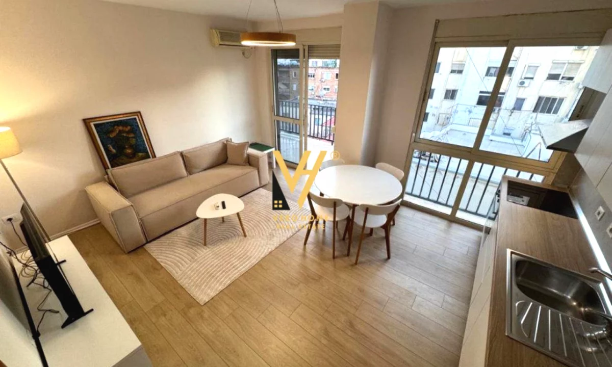 Shtepi me qera Apartament ne Tirane, 1+1, Mobilimi E mobiluar, Pagesa 750  Euro.