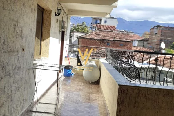 Casa privata/Indipendente in affitto a Tirana 2+1, Arredato