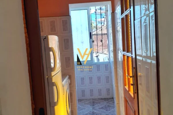 Casa privata/Indipendente in affitto a Tirana 2+1, Arredato