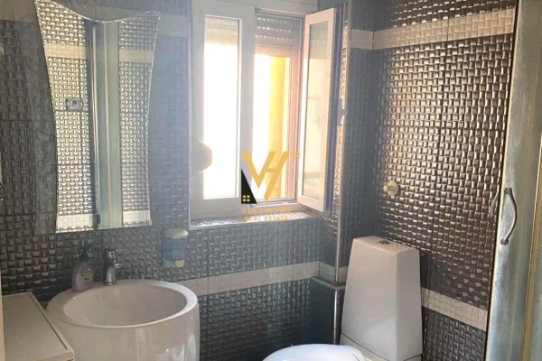 Shtepi me qera Apartament ne Tirane, 1+1, Mobilimi E mobiluar, Pagesa 50,000  Leke.