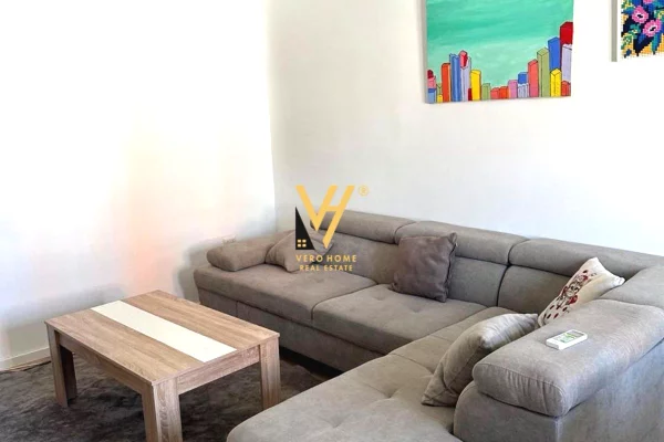 Appartamento in vendita a Tirana 1+1, Arredato