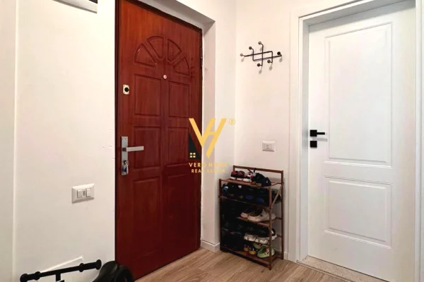 Appartamento in vendita a Tirana 1+1, Arredato