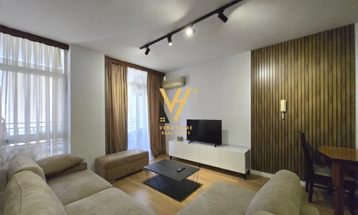 Shtepi me qera Apartament ne Tirane, 2+1, Mobilimi E mobiluar, Pagesa 850  Euro.