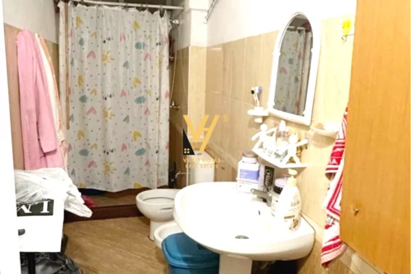 Shtepi me qera Apartament ne Tirane, 1+1, Mobilimi E mobiluar, Pagesa 45,000  Leke.