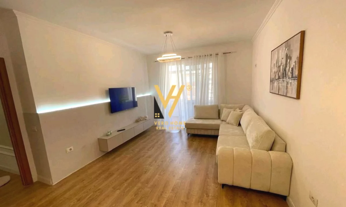 Shtepi me qera Apartament ne Tirane, 1+1, Mobilimi E mobiluar, Pagesa 50,000  Leke.