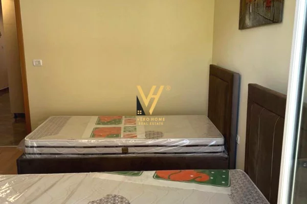 Shtepi me qera Apartament ne Tirane, 2+1, Mobilimi E mobiluar, Pagesa 650  Euro.