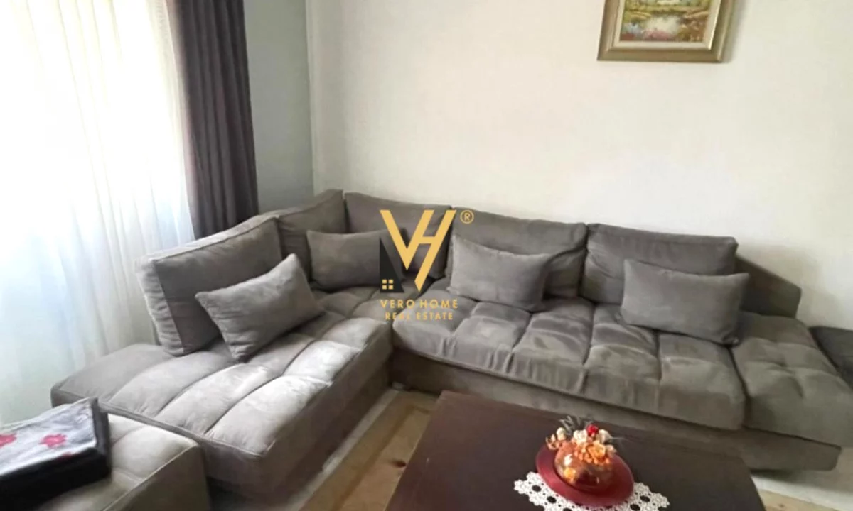 Shtepi me qera Apartament ne Tirane, 2+1, Mobilimi E mobiluar, Pagesa 700  Euro.