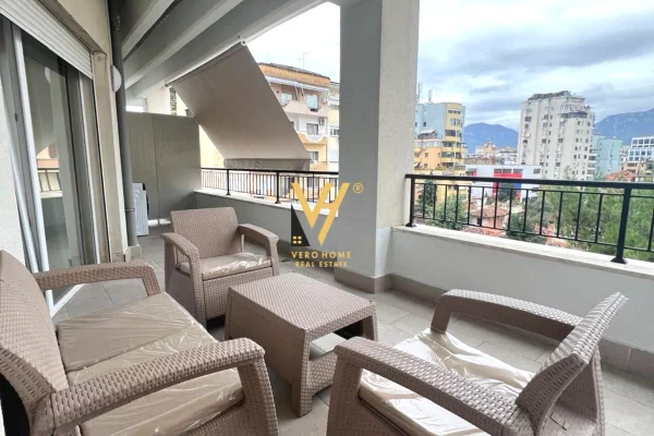 Shtepi me qera Apartament ne Tirane, 2+1, Mobilimi E mobiluar, Pagesa 1,200  Euro.