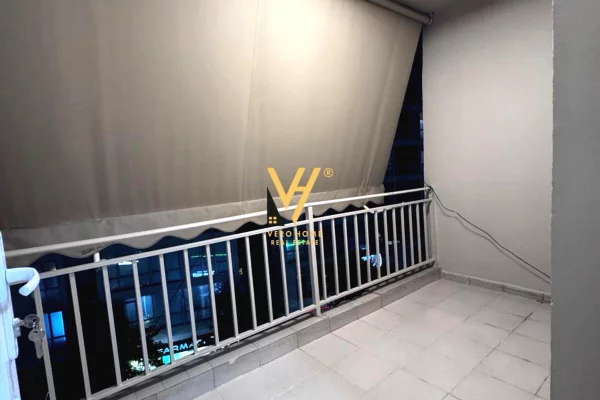 Appartamento in vendita a Tirana 2+1, Arredato