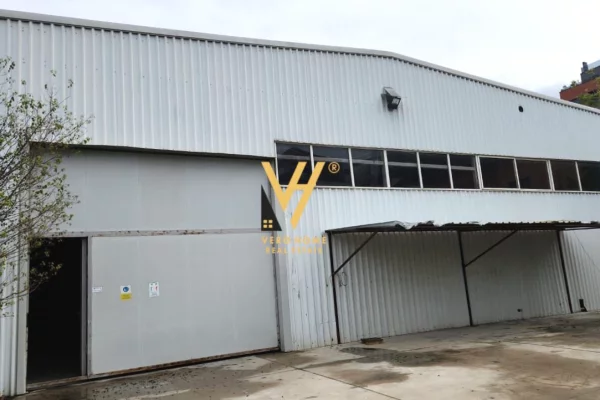 JEPET KAPANON 600 M2 ME QERA NE KAMEZ 2.300 EURO