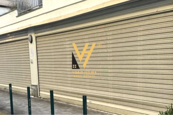 Business Property in Sale 1+1 in Tirana - 20,600,000 Leke