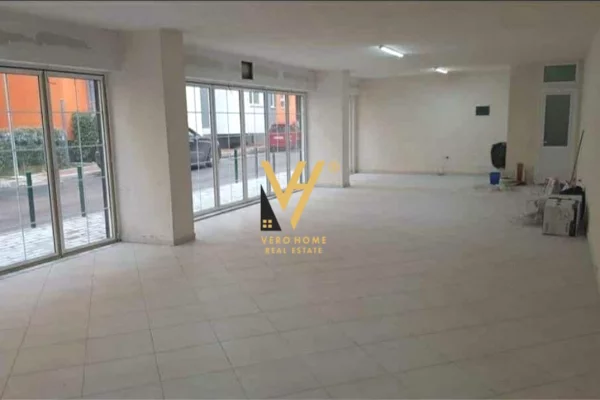 Business Property in Sale 1+1 in Tirana - 20,600,000 Leke