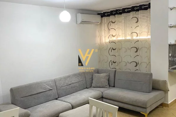 Shtepi me qera Apartament ne Tirane, 2+1, Mobilimi E mobiluar, Pagesa 600  Euro.