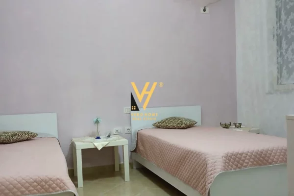 Shtepi me qera Apartament ne Tirane, 2+1, Mobilimi E mobiluar, Pagesa 520  Euro.