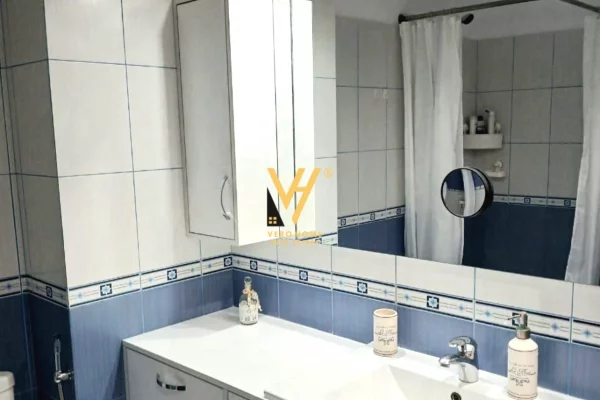 Shtepi me qera Apartament ne Tirane, 2+1, Mobilimi E mobiluar, Pagesa 520  Euro.