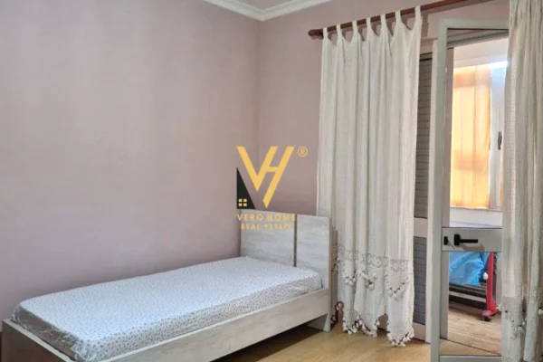 Shtepi me qera Apartament ne Tirane, 2+1, Mobilimi E mobiluar, Pagesa 600  Euro.