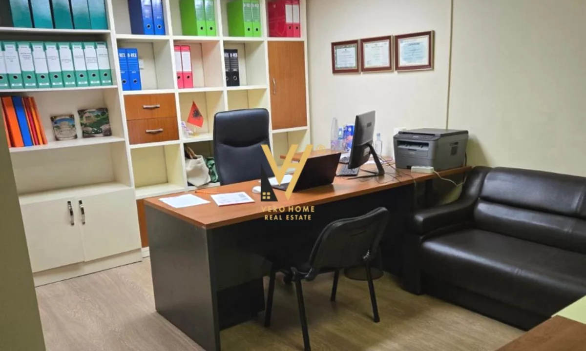 SHITET ZYRE 22 M2 TE CONDOR CENTER,RRUGA E KAVAJES 47.000 EURO