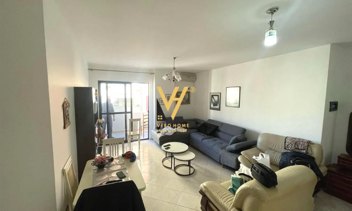 Shtepi me qera Apartament ne Tirane, 2+1, Mobilimi E mobiluar, Pagesa 50,000  Leke.