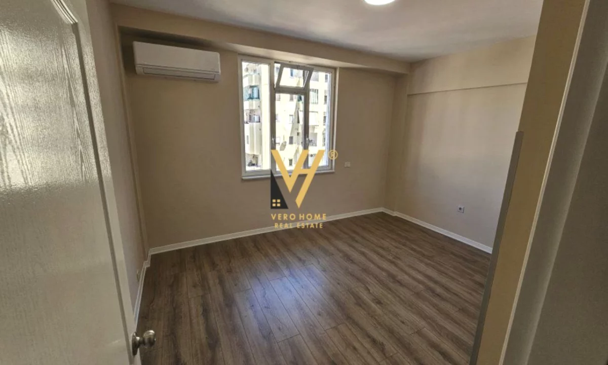 Shtepi me qera Apartament ne Tirane, 2+1, Mobilimi E mobiluar, Pagesa 1,000  Euro.