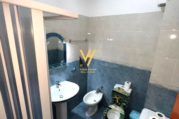 Shtepi me qera Apartament ne Tirane, 3+1, Mobilimi E mobiluar, Pagesa 70,000  Leke.