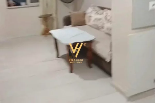 Shtepi me qera 1+1 ne Tirane - 30,000 Leke