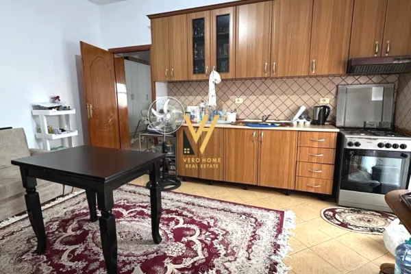 Shtepi me qera Apartament ne Tirane, 2+1, Mobilimi E mobiluar, Pagesa 45,000  Leke.