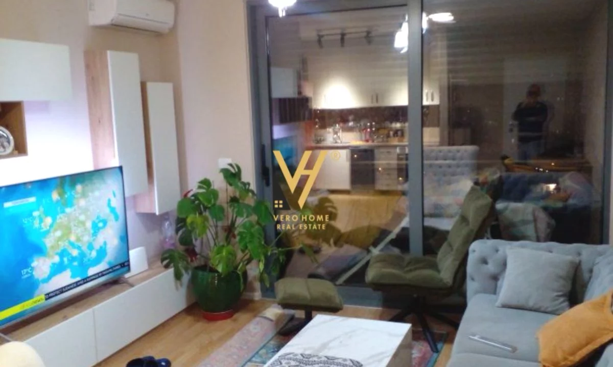 Shtepi me qera Apartament ne Tirane, 2+1, Mobilimi E mobiluar, Pagesa 730  Euro.