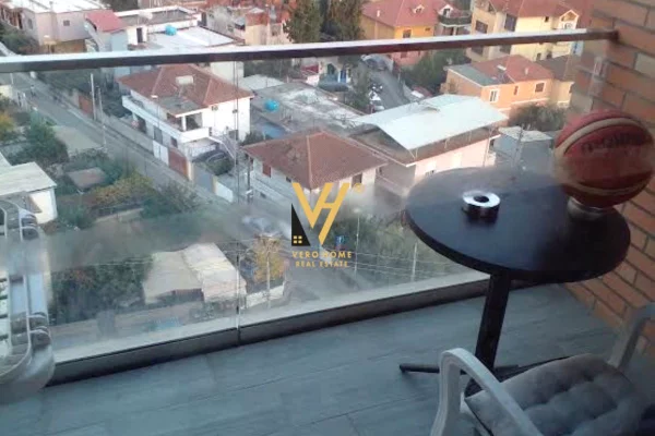 Shtepi me qera Apartament ne Tirane, 2+1, Mobilimi E mobiluar, Pagesa 730  Euro.