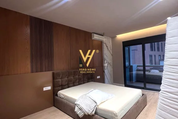 Shtepi me qera Apartament ne Tirane, 3+1, Mobilimi E mobiluar, Pagesa 2,500  Euro.