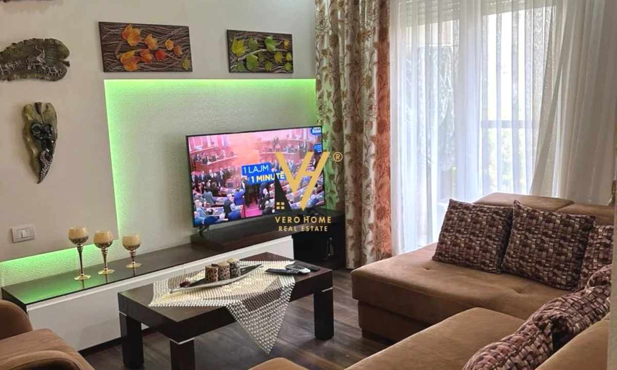 Shtepi me qera Apartament ne Tirane, 3+1, Mobilimi E mobiluar, Pagesa 95,000  Leke.