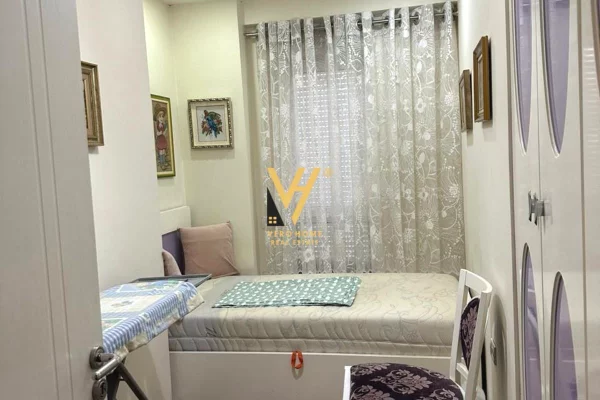 Shtepi me qera Apartament ne Tirane, 3+1, Mobilimi E mobiluar, Pagesa 95,000  Leke.