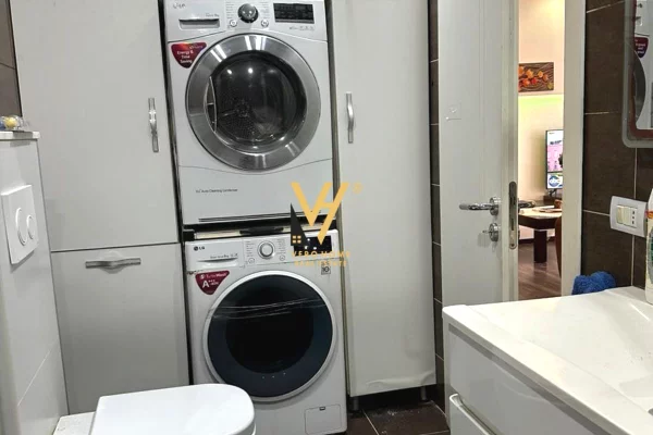 Shtepi me qera Apartament ne Tirane, 3+1, Mobilimi E mobiluar, Pagesa 95,000  Leke.