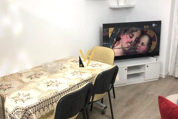Shtepi me qera Apartament ne Tirane, 1+1, Mobilimi E mobiluar, Pagesa 70,000  Leke.