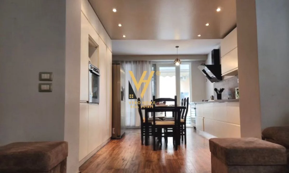 Shtepi me qera Apartament ne Tirane, 2+1, Mobilimi E mobiluar, Pagesa 115,000  Leke.